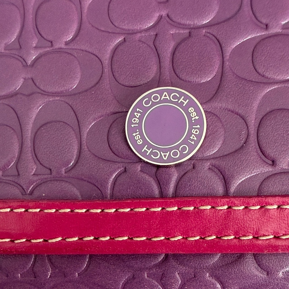 Coach VINTAGE Embossed Purple and Pink Wallet - Picture 7 of 7